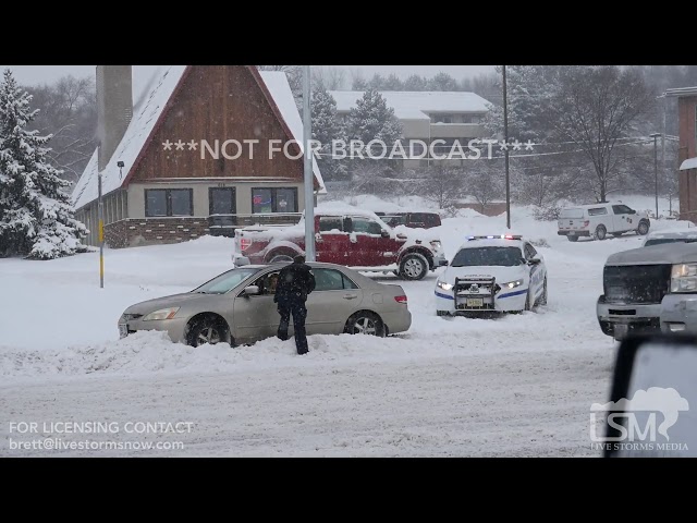 01-23-19 Madison, WI- Heavy Snow/Slide-offs