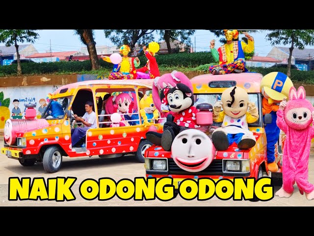 Lagu aku naik odong-odong mix naik delman istimewa full klip badut badut lucu vs ondel ondel