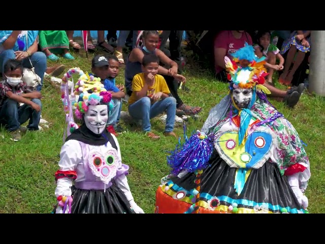 Folklore traditionnel panaméen. Danse Diablo Espejo Fiestas patrias Las Lajas de Chame