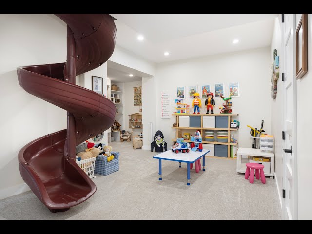 Indoor Slide! Kids Playroom