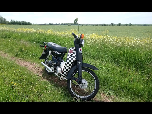 Honda C90 VR 3D RIDE.