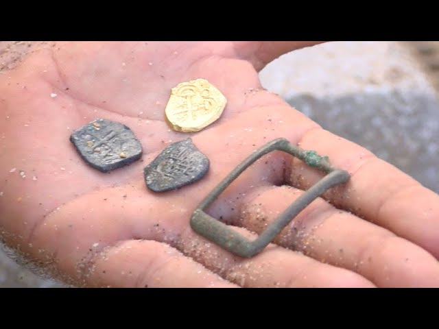 Treasure hunters search for artifacts after Hurricane Nicole