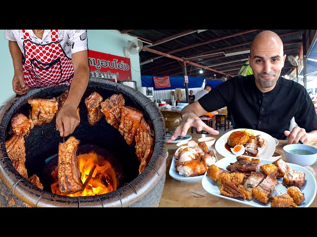 INSANE Thai Street Food 🇹🇭 11 MUST TRY Dishes in Chiang Mai, Thailand