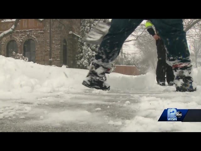 'Like a postcard': Snow blankets Wisconsin