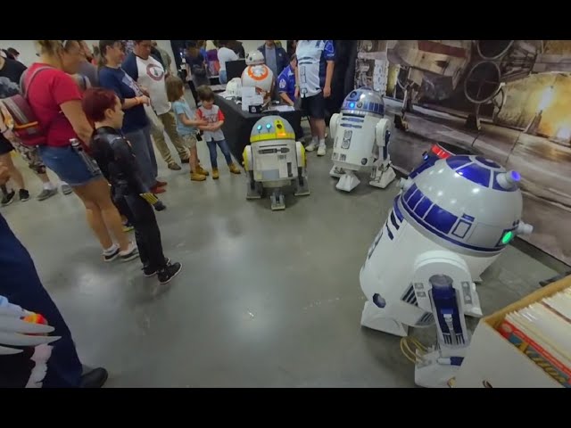 Cosplay and Droids at Fairfax Comic Con 2022 3D 180 VR