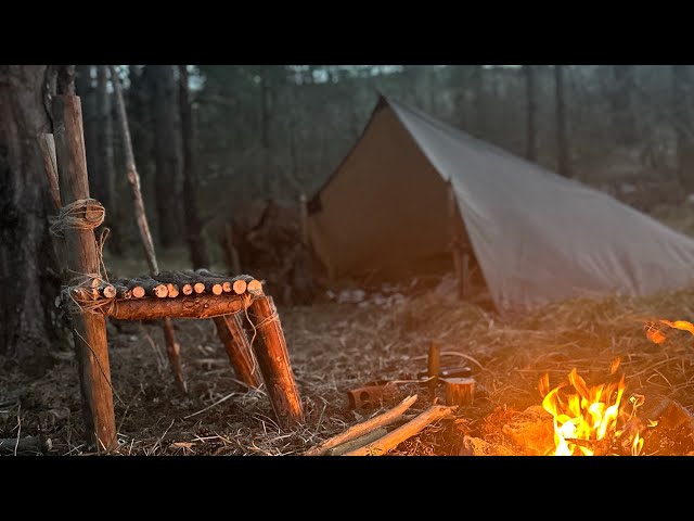 BIVOUAC SOLO EN MONTAGNE ( bushcra￼ft ) 🐻