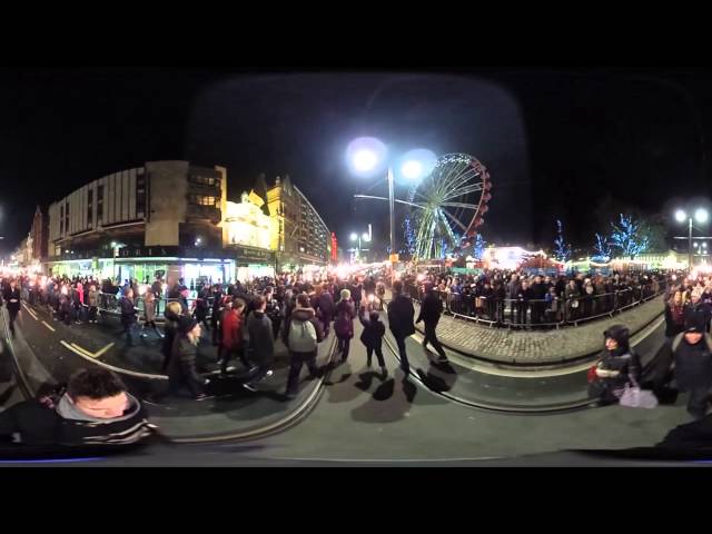 Edinburgh Torchlight Procession 2015 (360-degree video)