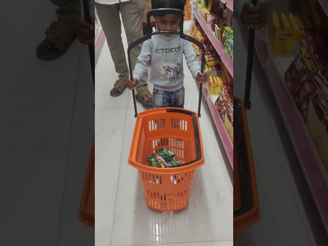 #Shopping🛒#snacks🍩#with#kannaya❤️#nandusteluguvlogs