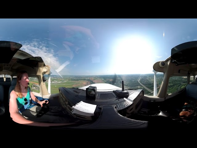 360 Video: Landing in a Cessna Skyhawk