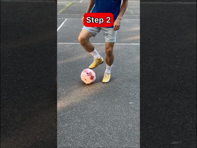 Learn Ground Moves (Step L Turns) - Football Skill - Tutorial #shorts #footballskills #football