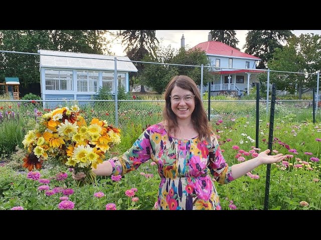 Cut Flower Farm Tour  |  Dahlia and Zinnia Abundance