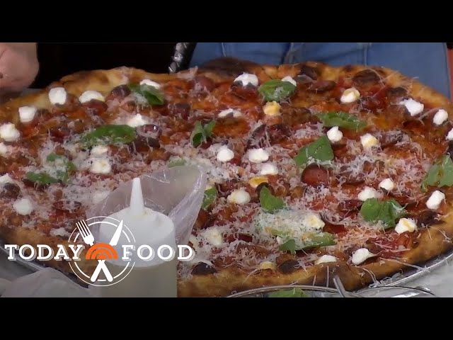 See Jenna Bush Hager and Ego Nwodim learn to make NYC pizza!