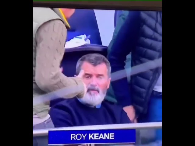 NEVER TAKE A SELFIE WITH ROY KEANE DURING A MATCH. XDXDD!!