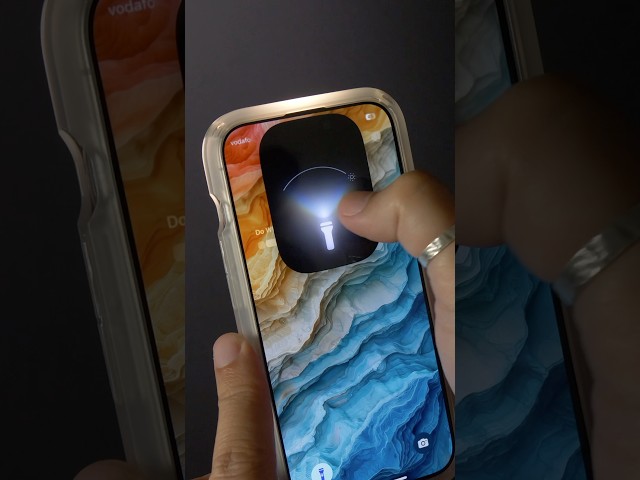 How to use iOS 18’s new Torch/Flashlight control #ios18 #shorts