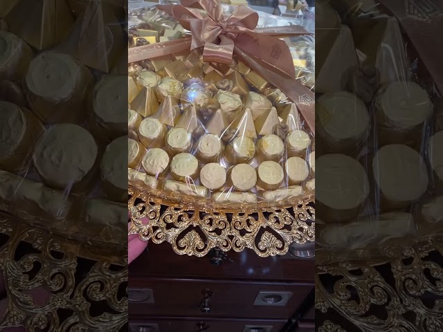 CHOCOLATE ARRANGEMENT IN TRAY #chocolate #chocolatelover #satisfying #asmr #shorts