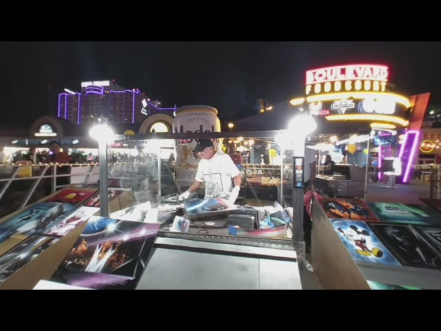 Watch in VR 008: Spray paint street art in Las Vegas. VR180 3D