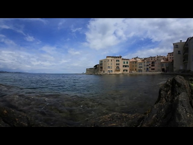 10 minutes of relaxing at the Saint Tropez waterfront in VR 360