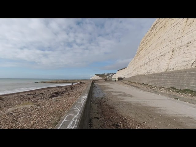 Vuze XR 5.7K walking - South coast, UK