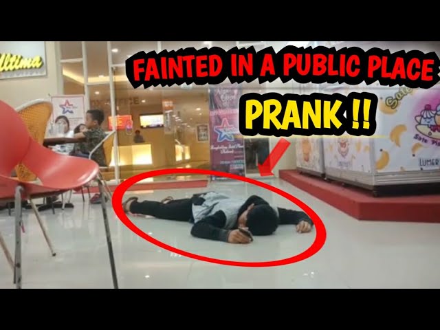 PRANK || PURA-PURA PINGSAN DI TEMPAT UMUM !!