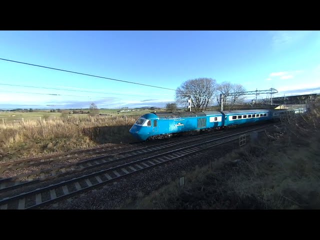 Blue Pullman passing Carstairs South Junction on 2024-12 -03 at 12 46 in VR180