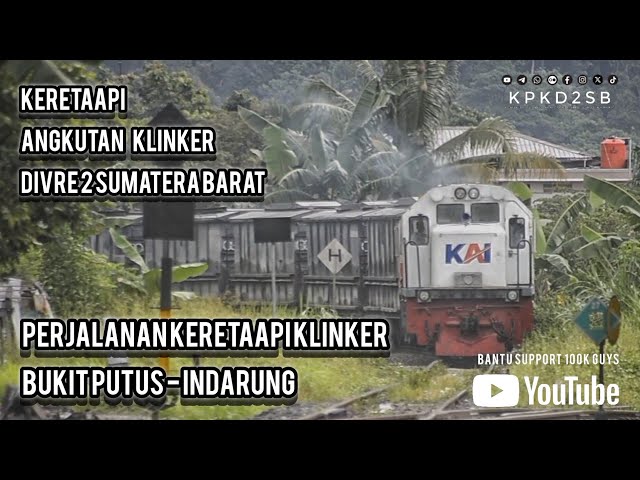 KERETAAPI KLINKER DITARIK MENUJU PT SEMEN PADANG