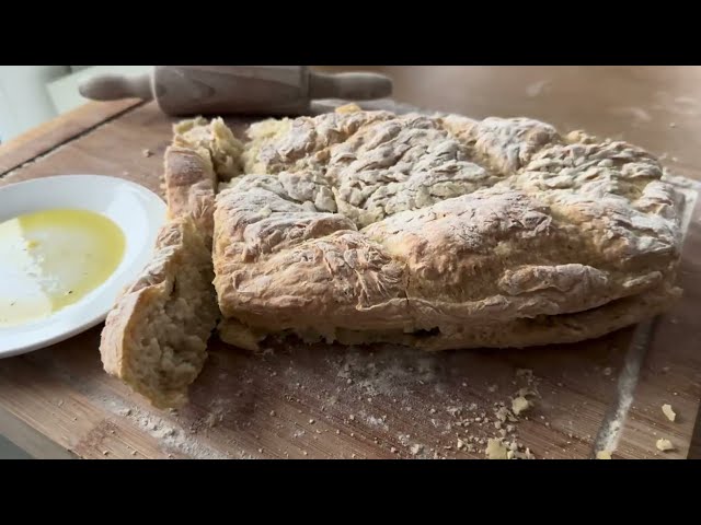 🍞 Simple Italian-Style Homemade Bread | Only 3 Ingredients I Easy Artisan Bread Recipe for Beginners