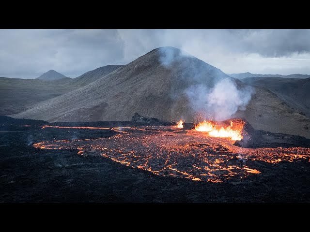 Timelapse from August 10 - Bonus Crater Collapse! - 4K with Original Audio