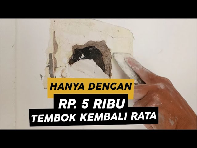 cara tambal tembok rusak lembab atau bekas paku