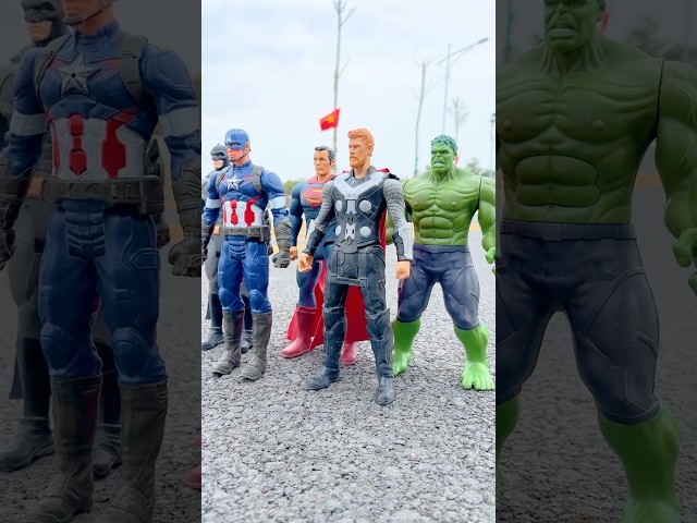 Why did the superhero let the bad guy escape | Marvel Toys