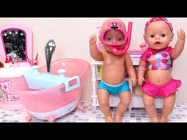 Baby Born twins bathroom adventure! PLAY DOLLS 26min