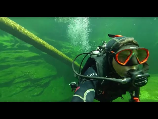 Diving Freshwater Lakes in Vancouver Island, Canada in 360