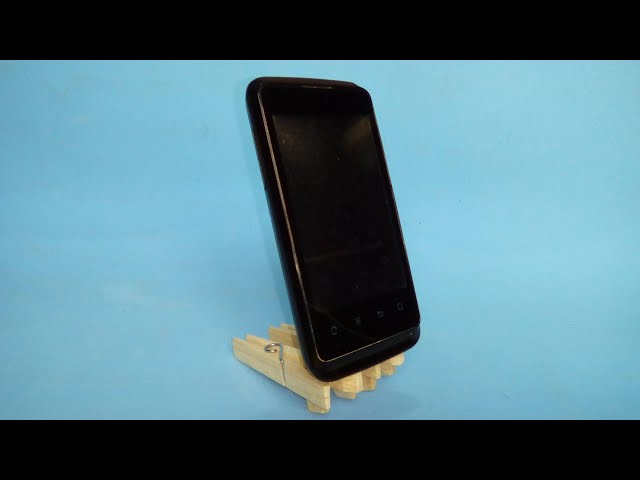 Como fazer 4 SUPORTES e apoios para CELULAR com materiais recicláveis diy