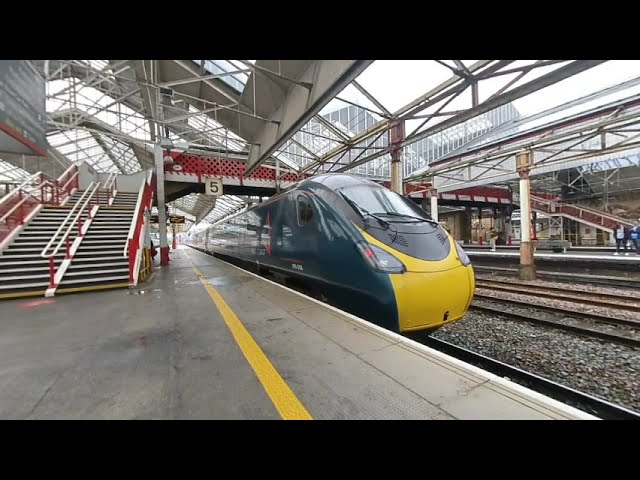 Pendolino Avanti train departing from platform 5 at Crewe on 2021-08-21 at 1136 in VR180