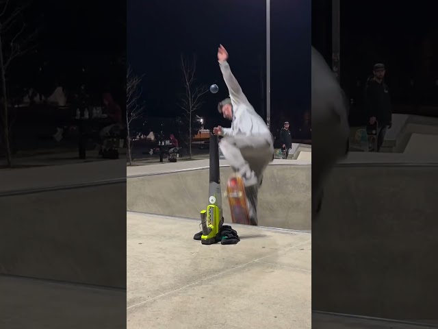 Can You Do this Trick? 😮 (@ya_man_gas)