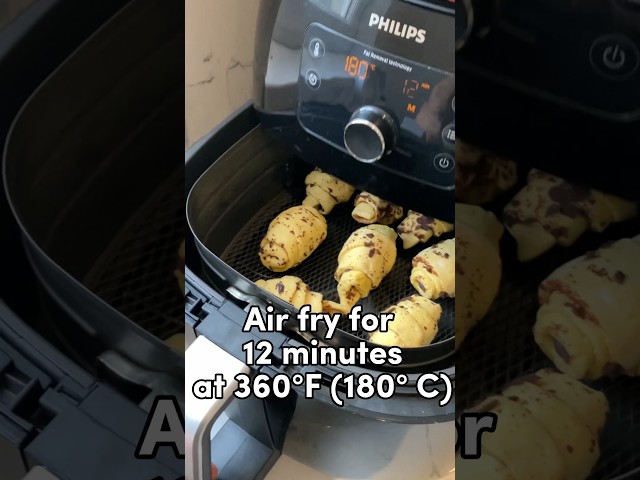 Air Fryer Croissants - How to make Croissants at home