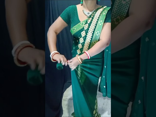 #saree #short#sareedrapingforslimlook#saree draping new style