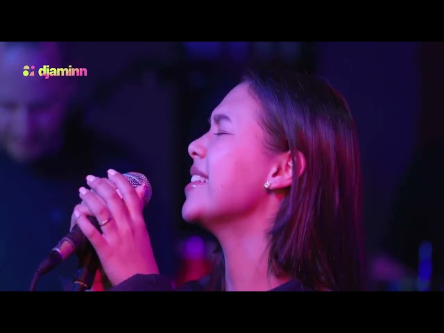 Live Sessions Indi Paryanto with her original song Lost Somebody #music #original #originalsong