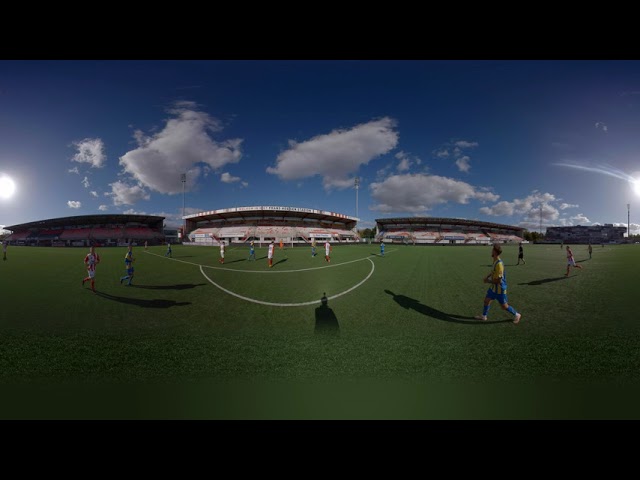 Edel Grass VR Soccer experience with 1st division footbal club Top Oss