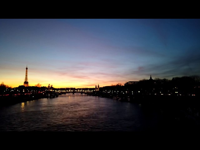 Sunset timelapse in Paris