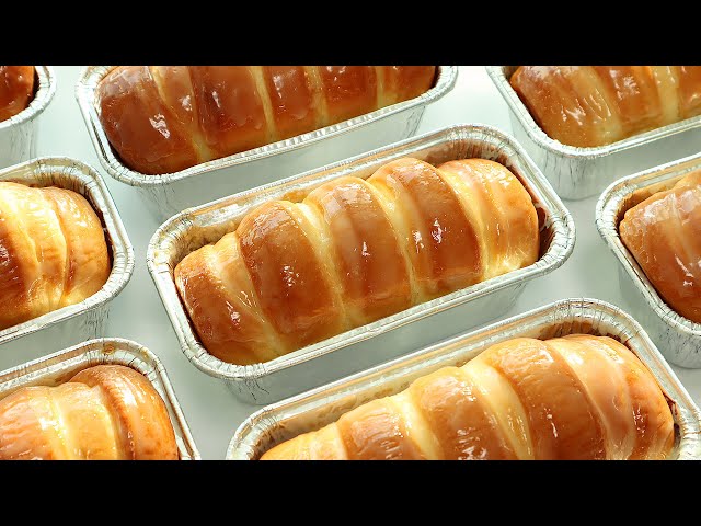 [No Knead] Soft condensed milk bread recipe with plenty of sweet condensed milk cream