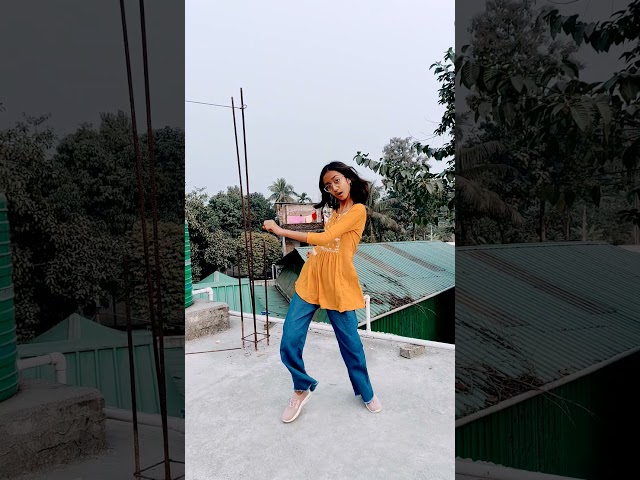 Dhak Dhak ✨🤍/#dance #youtubeshorts #trending #Dance with Bidita💚✨🤍