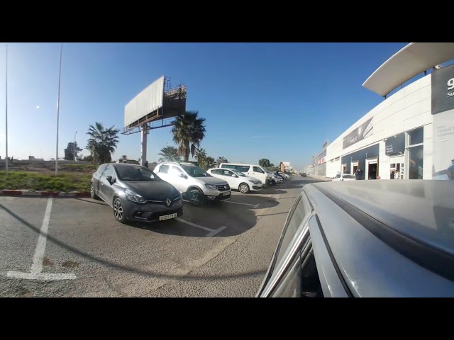 A tour of the car showrooms in Oran between the (Najma) neighborhood and the (Amal) neighborhood