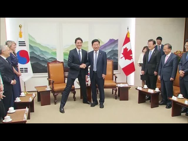 MOMENT: Canada PM strikes ‘manner legs’ pose in South Korea