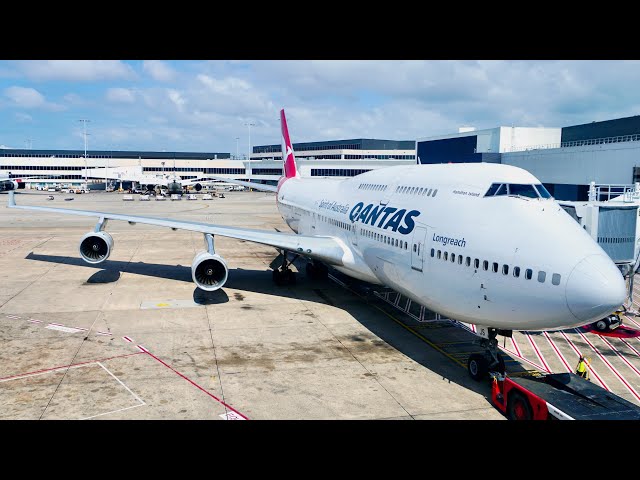 Qantas Premium Economy Review - Boeing 747-400 - Sydney to Hong Kong (QF127)