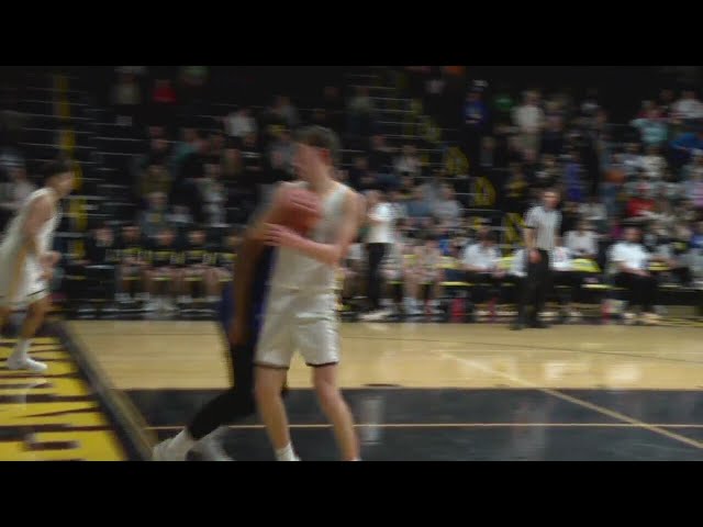 Bettendorf gets past North 54-52