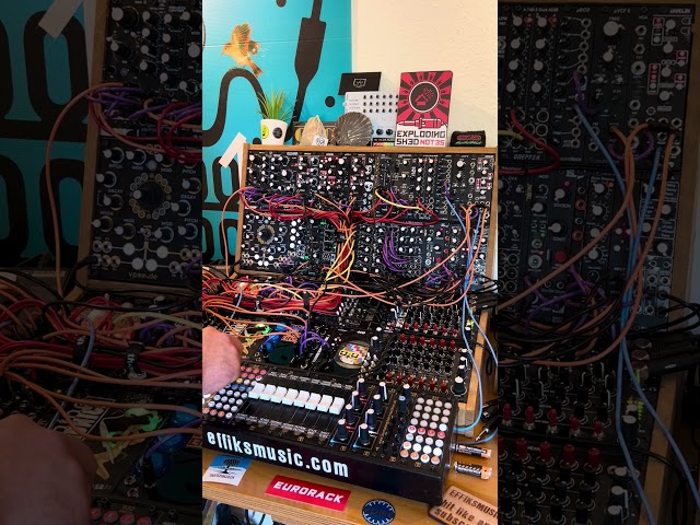 Jamming the new DROID Motokit and Samples II from SoundForce #synthesizer #eurorack #sequencer