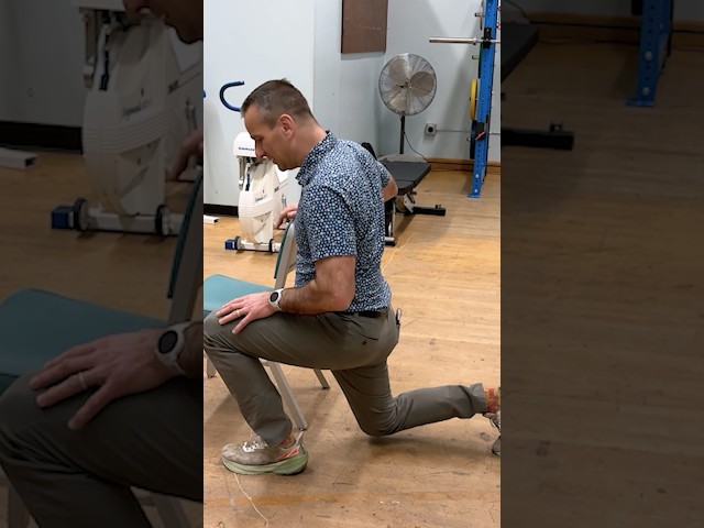 Isometric lunge - Exercise to strengthen tendons and ligaments