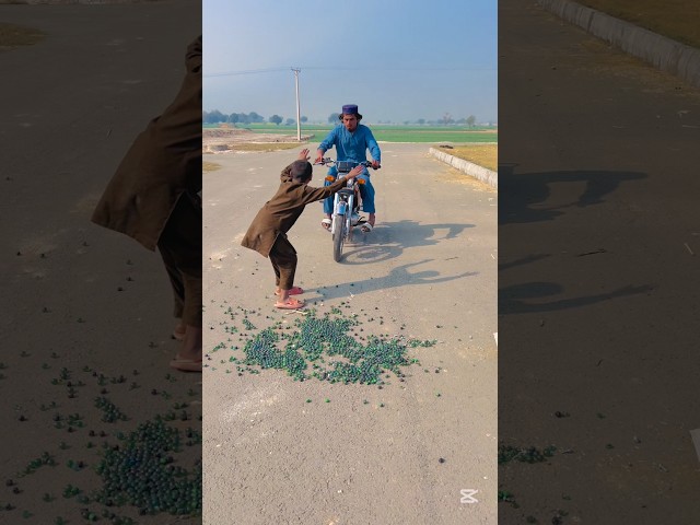 Bachy Ne Baik Waly Ki Help Ki #viralshort #viralvideo #trending #ytshorts #youtubeshorts #shorts