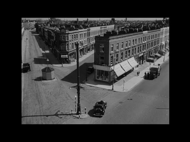 - 1950's London Car chase - Ladbroke grove, Portobello Road - The Blue Lamp.