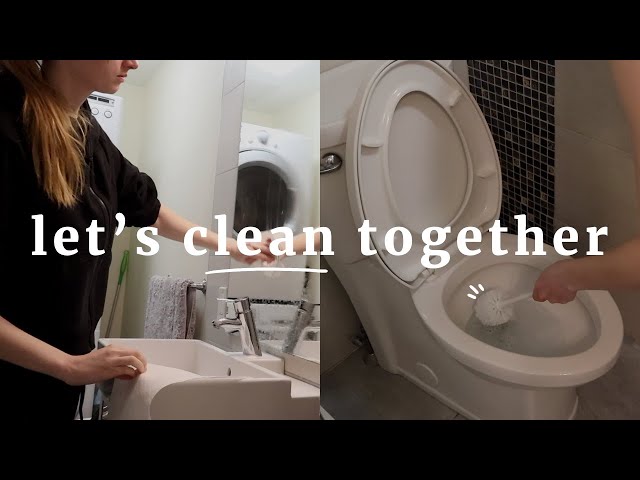 cleaning my bathroom with you (real time clean with me) | follow along cleaning motivation